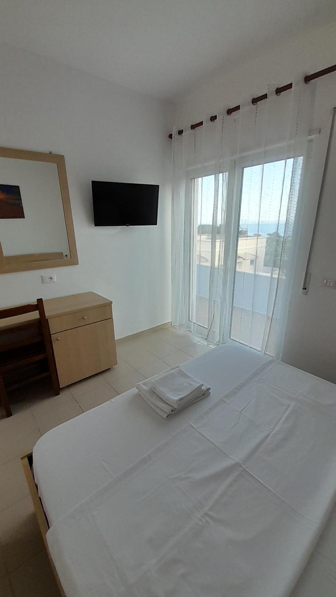 Elite 2 Kosta Hotel Dhermi Ngoại thất bức ảnh