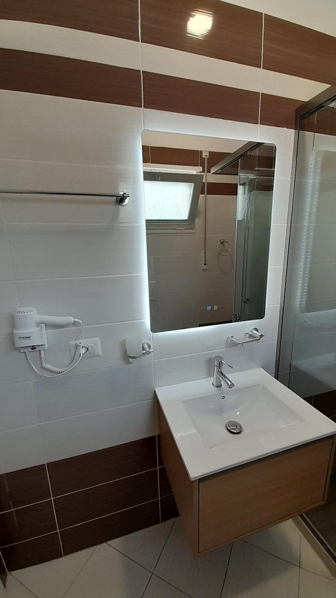 Elite 2 Kosta Hotel Dhermi Ngoại thất bức ảnh