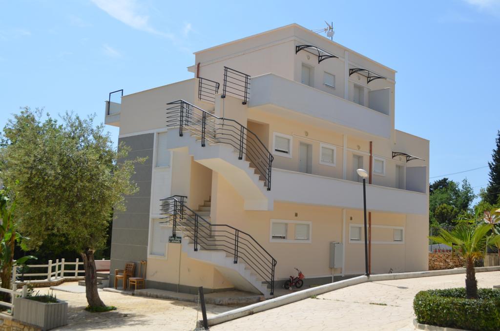 Elite 2 Kosta Hotel Dhermi Ngoại thất bức ảnh