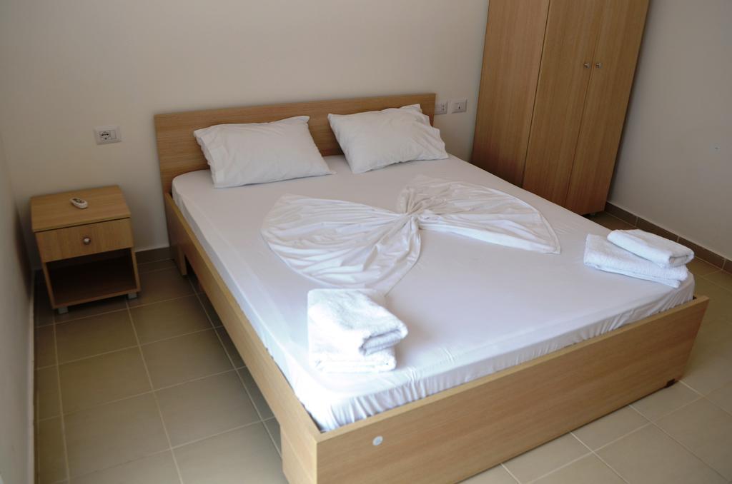 Elite 2 Kosta Hotel Dhermi Ngoại thất bức ảnh