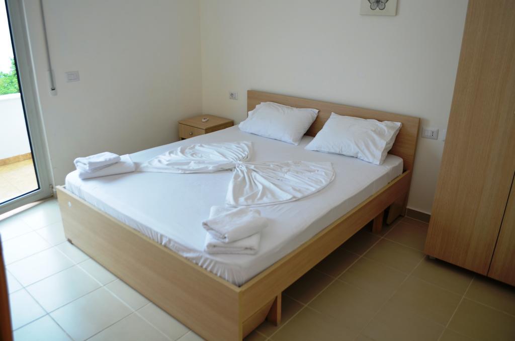 Elite 2 Kosta Hotel Dhermi Ngoại thất bức ảnh